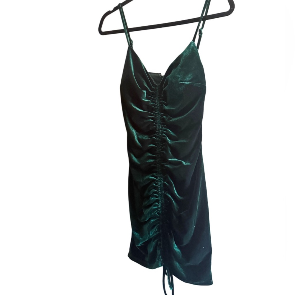 Dear moon nwot Emerald Green Ruched velvet Dress Sz 7 small